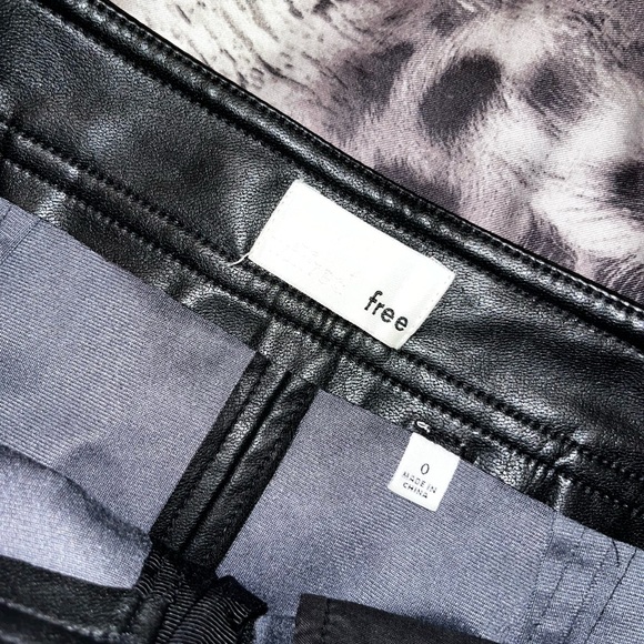 Aritzia Wilfred Free Black Leather Skirt - Picture 4 of 5